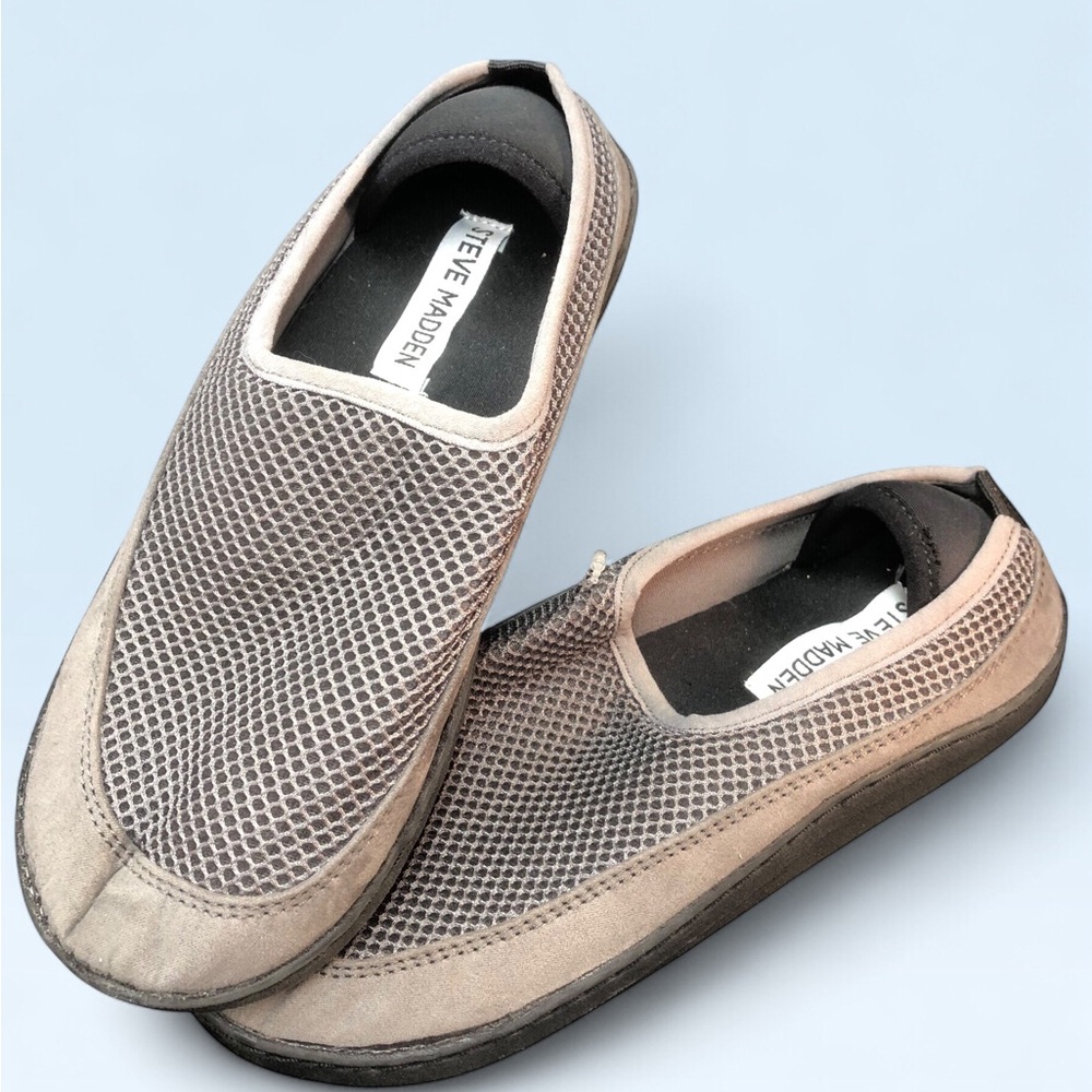 Steve Madden Kid’s Slip-On Loafers in Gray and Black